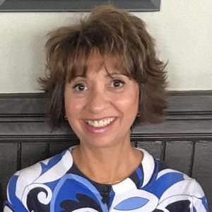 Meet your Posher, Elaine